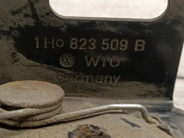 bontott VW POLO III Motorháztető Zárszerkezet