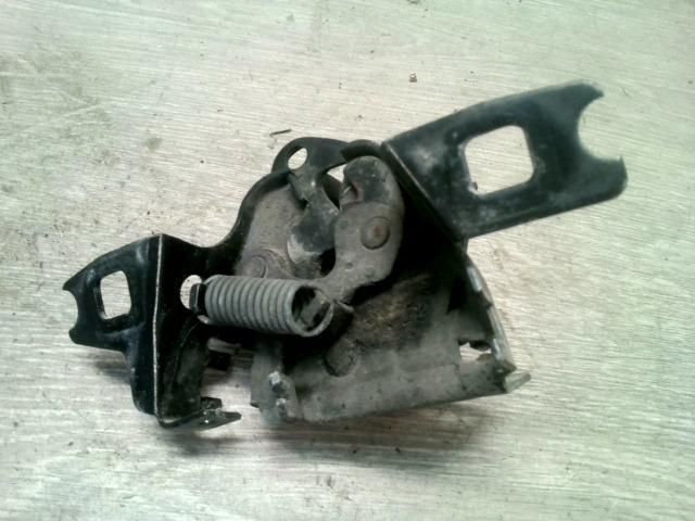 bontott VW POLO III Motorháztető Zárszerkezet