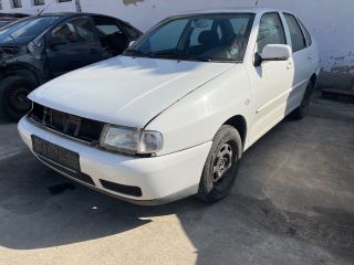 bontott VW POLO III Motorháztető Zsanér Pár