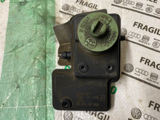 bontott VW POLO III Szervóolaj Tartály