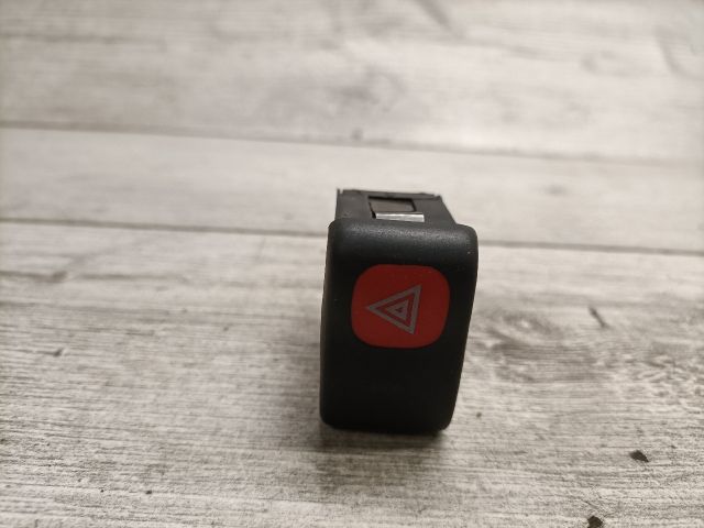 bontott VW POLO III Vészvillogó Kapcsoló