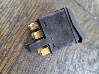 bontott VW POLO III Vészvillogó Kapcsoló