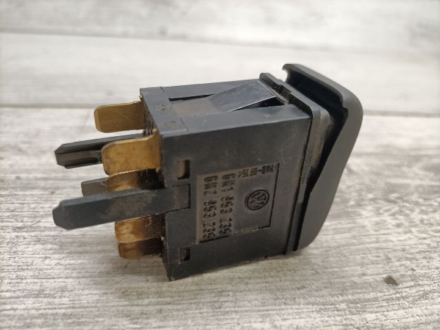 bontott VW POLO III Vészvillogó Kapcsoló