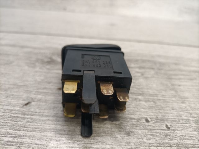 bontott VW POLO III Vészvillogó Kapcsoló