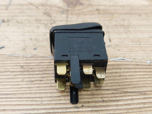 bontott VW POLO III Vészvillogó Kapcsoló