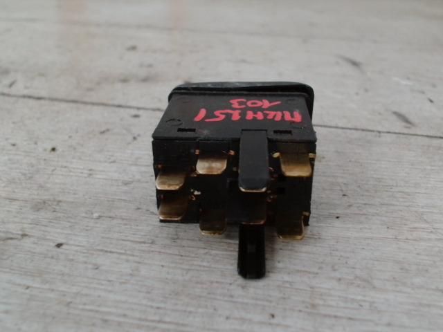 bontott VW POLO III Vészvillogó Kapcsoló