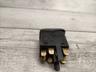 bontott VW POLO III Vészvillogó Kapcsoló