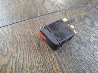 bontott VW POLO III Vészvillogó Kapcsoló