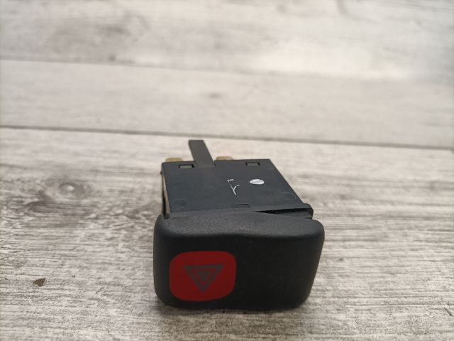 bontott VW POLO III Vészvillogó Kapcsoló