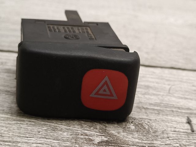 bontott VW POLO III Vészvillogó Kapcsoló