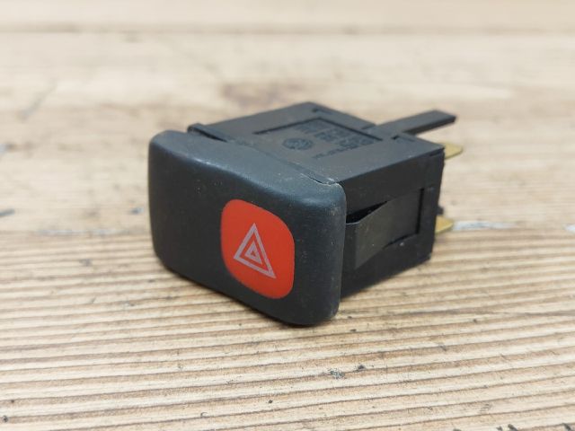 bontott VW POLO III Vészvillogó Kapcsoló