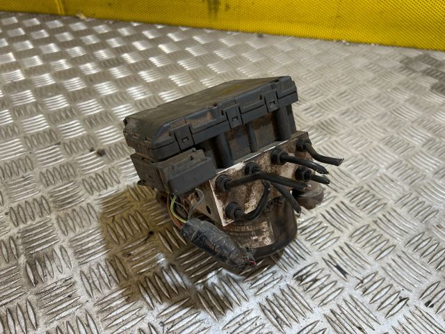 bontott VW POLO IV ABS Kocka