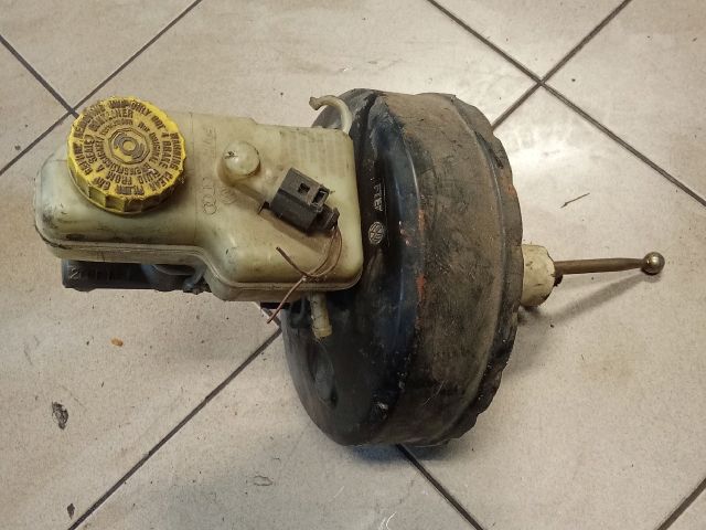 bontott VW POLO IV Fékrásegítő