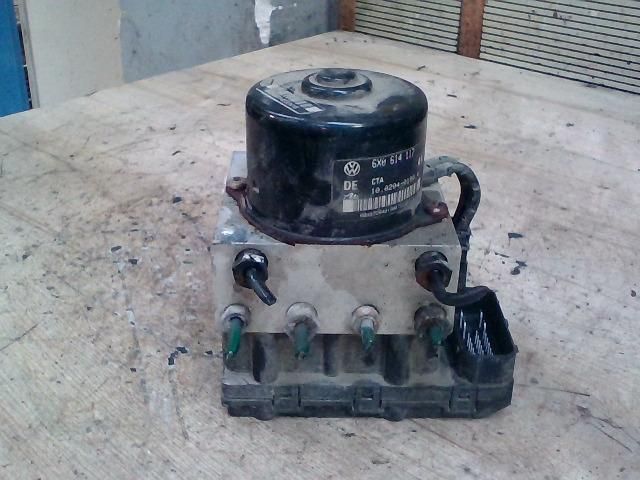 bontott VW POLO IV ABS Kocka