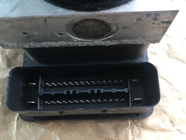 bontott VW POLO IV ABS Kocka