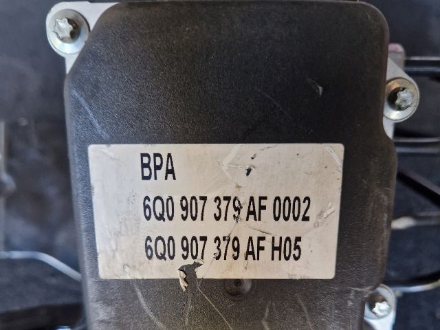 bontott VW POLO IV ABS Kocka