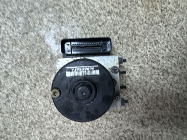 bontott VW POLO IV ABS Kocka