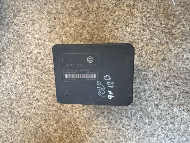 bontott VW POLO IV ABS Kocka