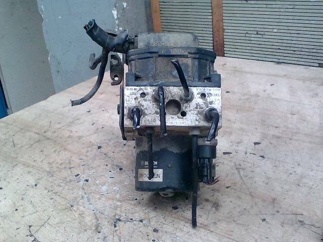 bontott VW POLO IV ABS Kocka