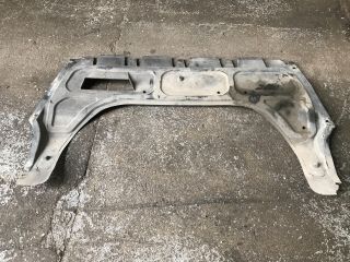 bontott VW POLO IV Alsó Motorburkolat