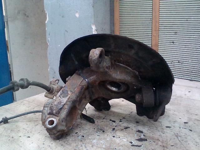 bontott VW POLO IV Bal első Csonkállvány Kerékaggyal