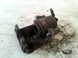 bontott VW POLO IV Bal első Féknyereg Munkahengerrel