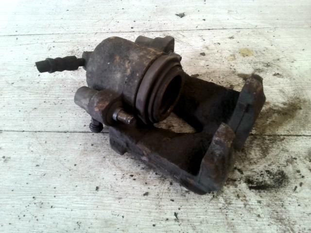 bontott VW POLO IV Bal első Féknyereg Munkahengerrel