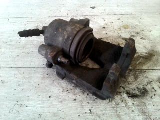 bontott VW POLO IV Bal első Féknyereg Munkahengerrel