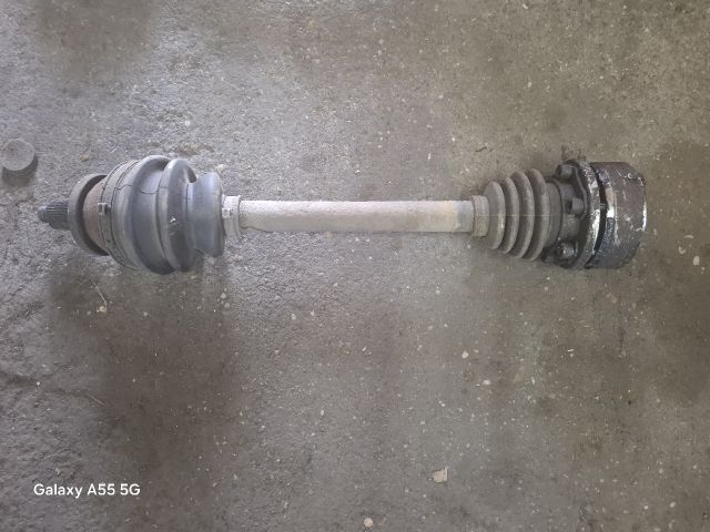 bontott VW POLO IV Bal Féltengely