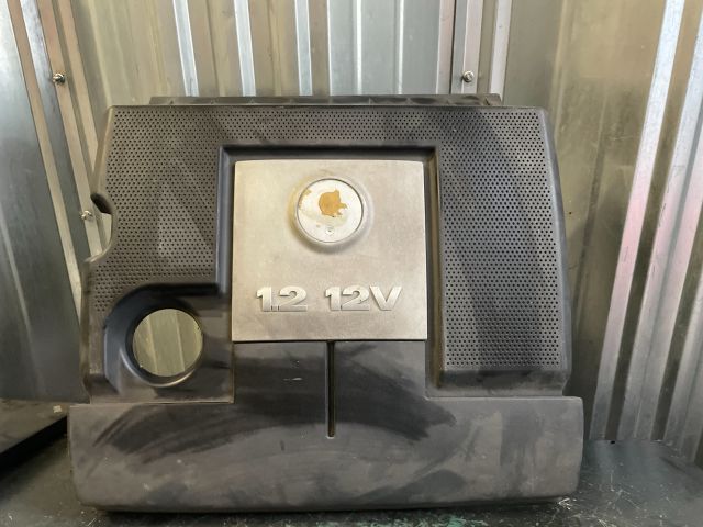 bontott VW POLO IV Felső Motorburkolat