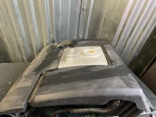 bontott VW POLO IV Felső Motorburkolat