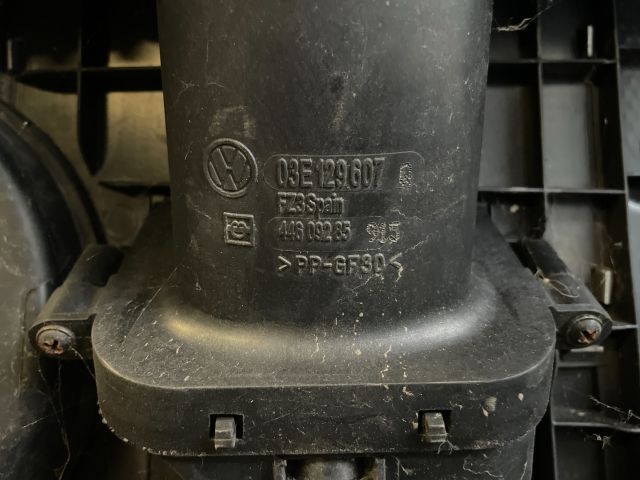 bontott VW POLO IV Felső Motorburkolat