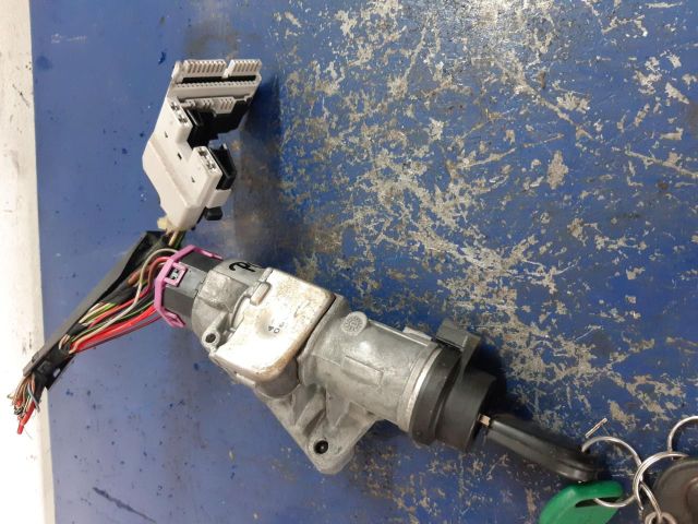 bontott VW POLO IV Gyújtáskapcsoló