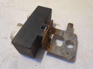 bontott VW POLO IV Hűtőventilátor Relé