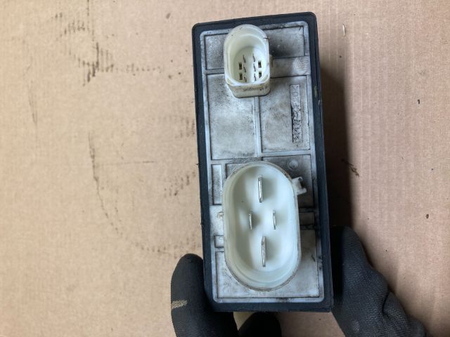 bontott VW POLO IV Hűtőventilátor Relé