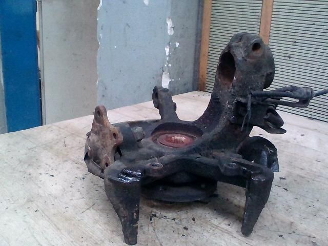 bontott VW POLO IV Jobb első Csonkállvány Kerékaggyal