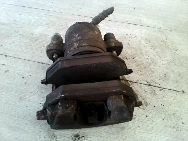 bontott VW POLO IV Jobb első Féknyereg Munkahengerrel