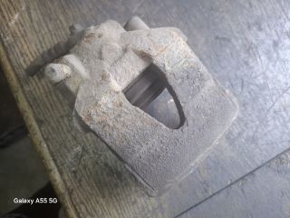 bontott VW POLO IV Jobb első Féknyereg Munkahengerrel