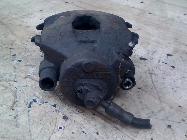 bontott VW POLO IV Jobb első Féknyereg Munkahengerrel