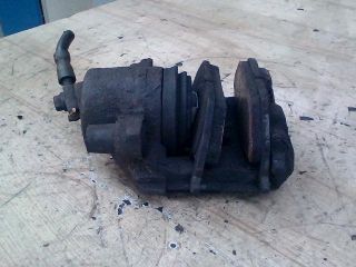 bontott VW POLO IV Jobb első Féknyereg Munkahengerrel