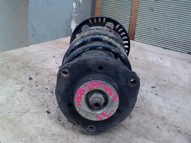 bontott VW POLO IV Jobb első Gólyaláb (Lengécsillapító, Rugó)