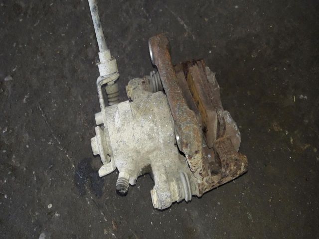 bontott VW POLO IV Jobb hátsó Féknyereg Munkahengerrel