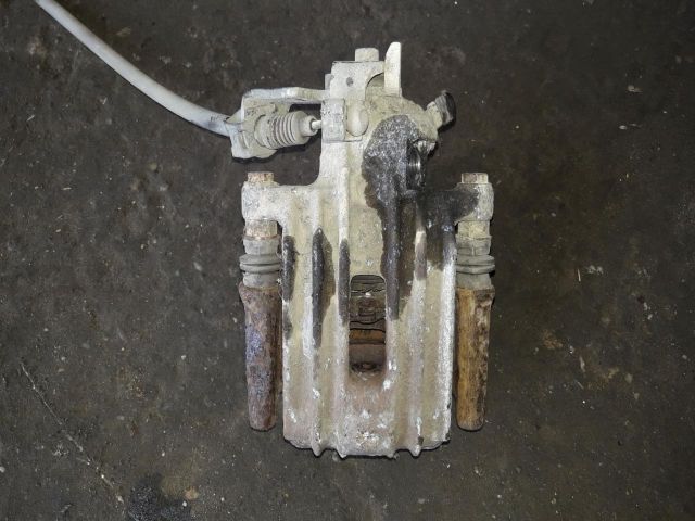 bontott VW POLO IV Jobb hátsó Féknyereg Munkahengerrel