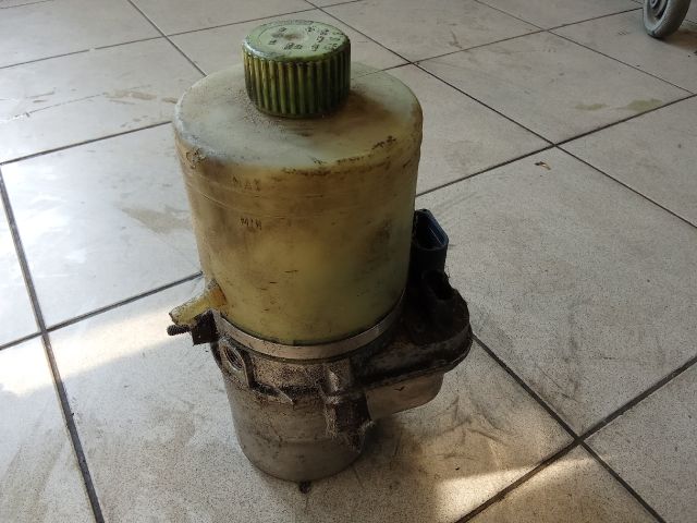 bontott VW POLO IV Kormányszervó Motor (Hidraulikus)