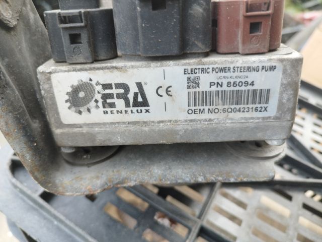 bontott VW POLO IV Kormányszervó Motor (Hidraulikus)