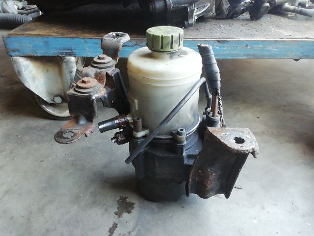 bontott VW POLO IV Kormányszervó Motor (Hidraulikus)