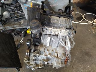 bontott VW POLO IV Motor (Fűzött blokk hengerfejjel)