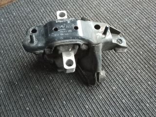 bontott VW POLO IV Motor Tartó Bak Bal
