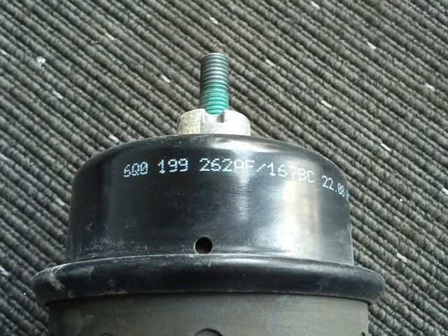 bontott VW POLO IV Motor Tartó Bak Jobb