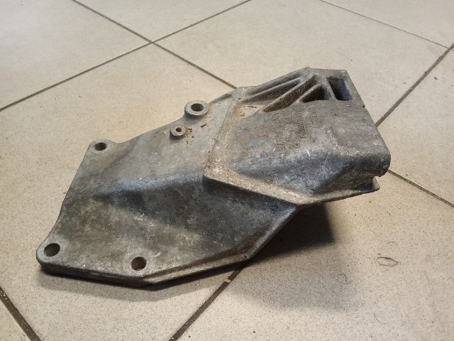 bontott VW POLO IV Motor Tartó Bak (Pozíciófüggetlen)